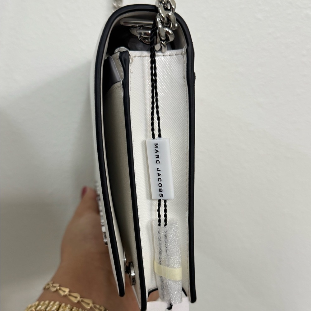 Marc Jacobs Leather Crossbody Bag - Picture 5 of 12